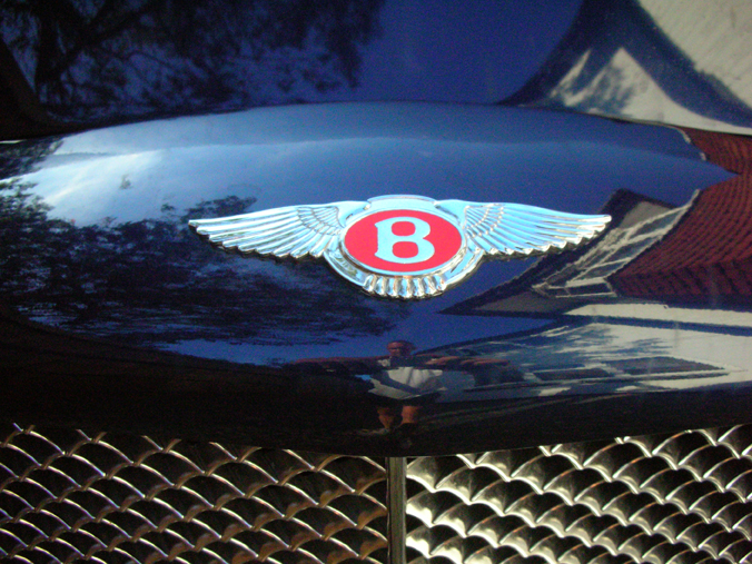 <Bentley R>